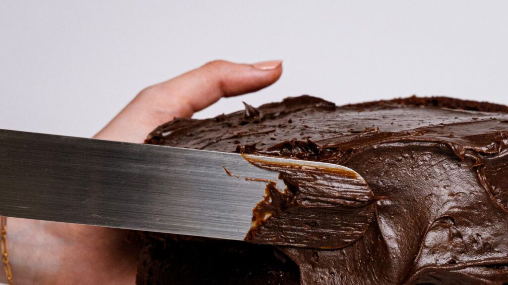 Chocolate icing on cake